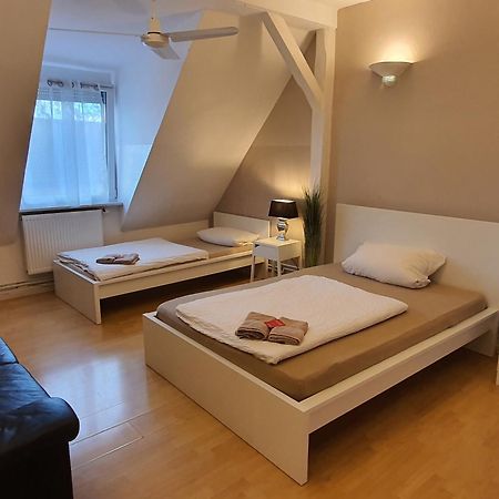 Colodging Mannheim - Private Rooms & Kitchen Εξωτερικό φωτογραφία