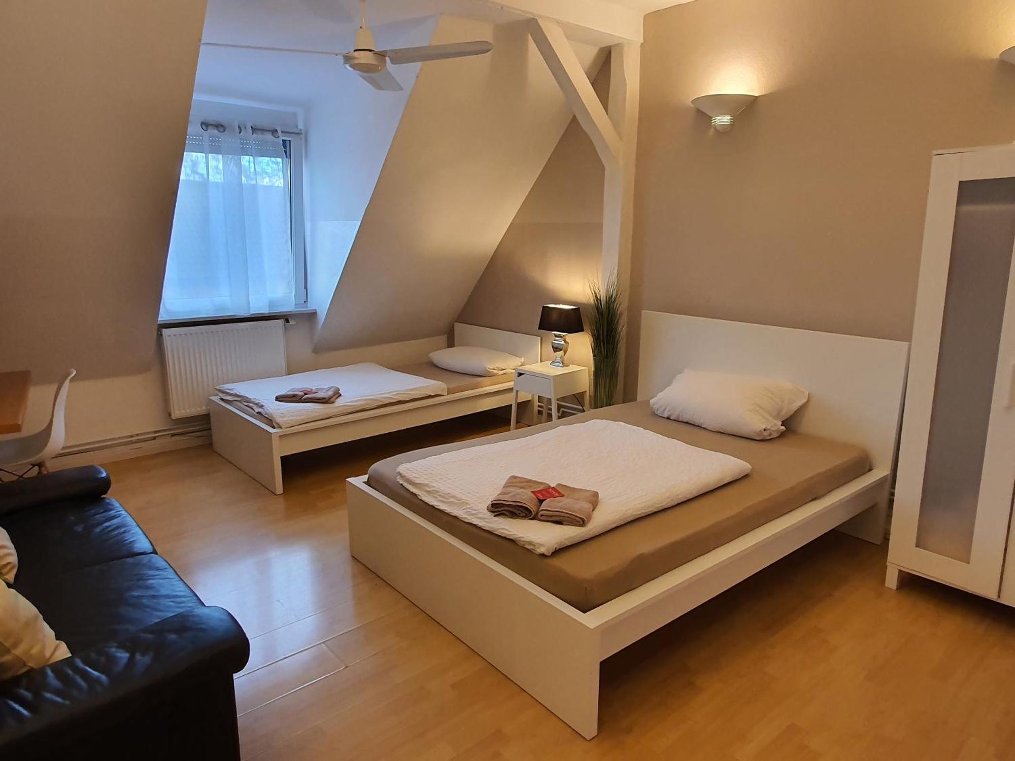 Colodging Mannheim - Private Rooms & Kitchen Εξωτερικό φωτογραφία